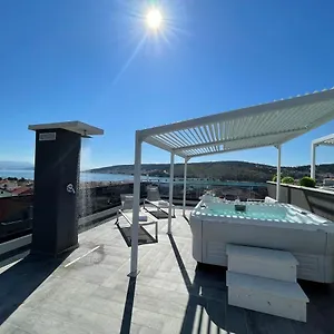 Sky Garden , Trogir Horvátország